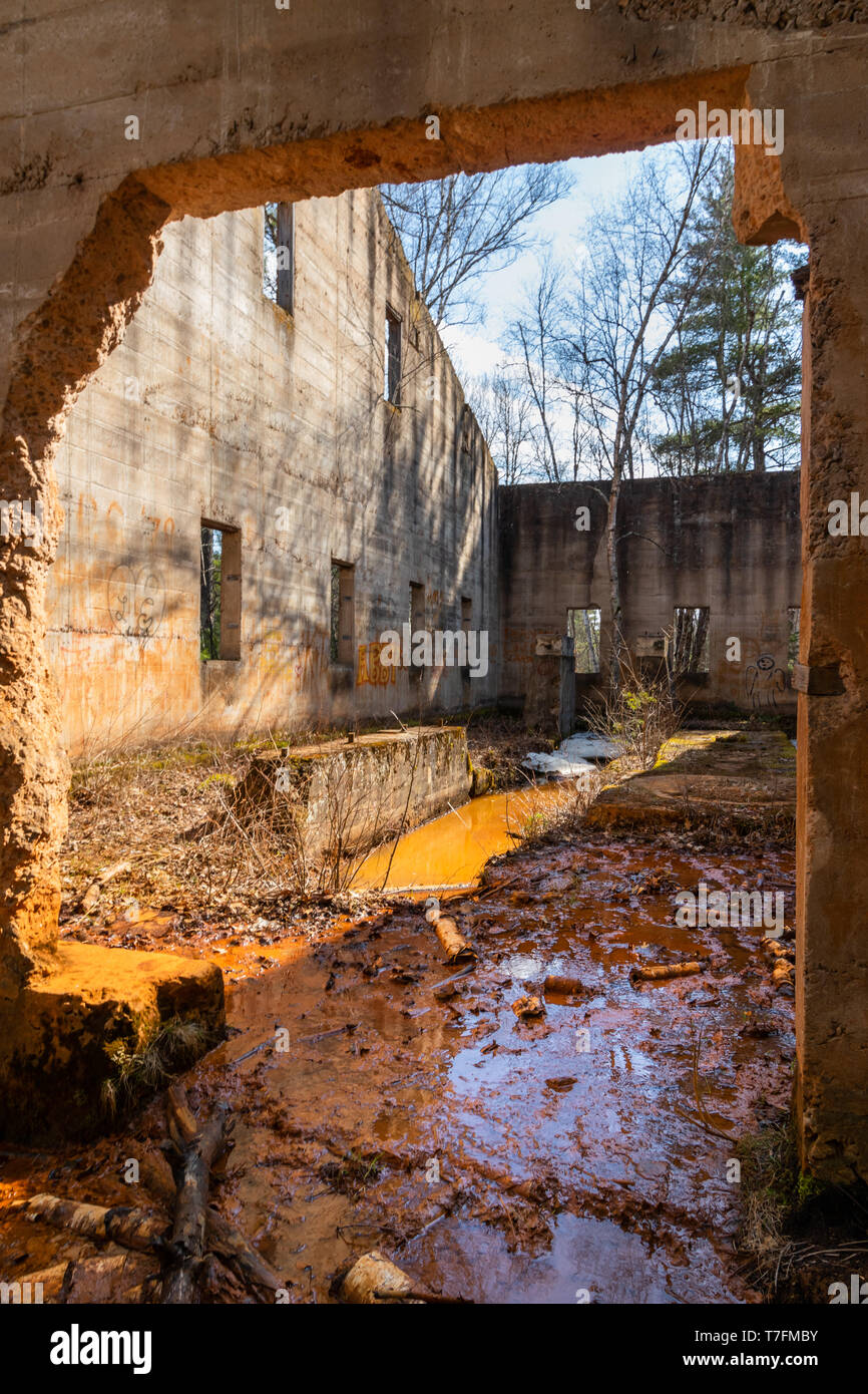 Abandoned power house at Banning State Park near Sandstone, MN Stock Photo Alamy