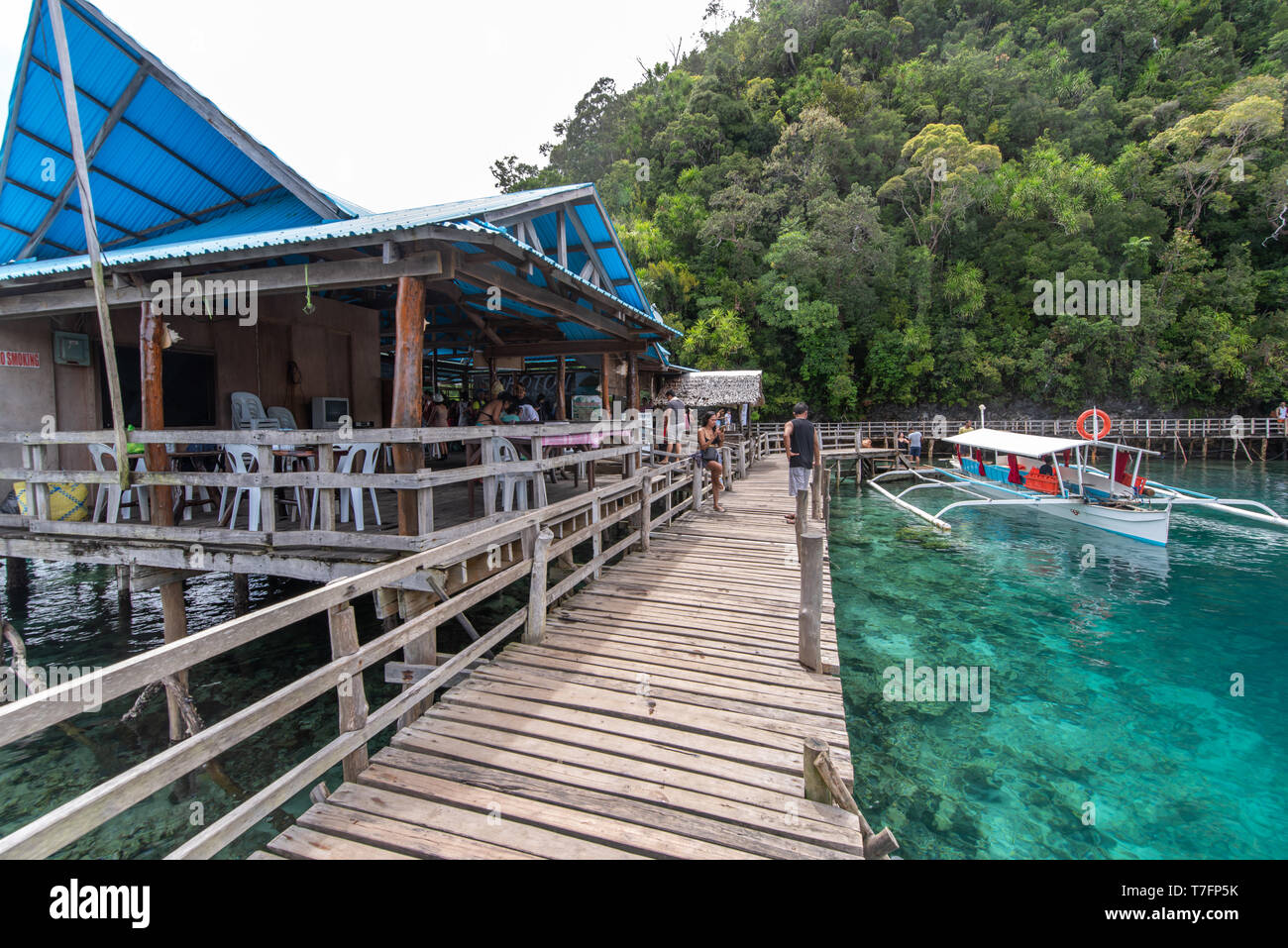 Apr 29, 2019 Boats waiting to pick up tourists from Socorro, Surigao del Norte, Philippines Stock Photo