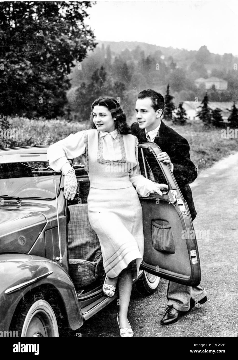 Vintage black white photograph 50s hi-res stock photography and images