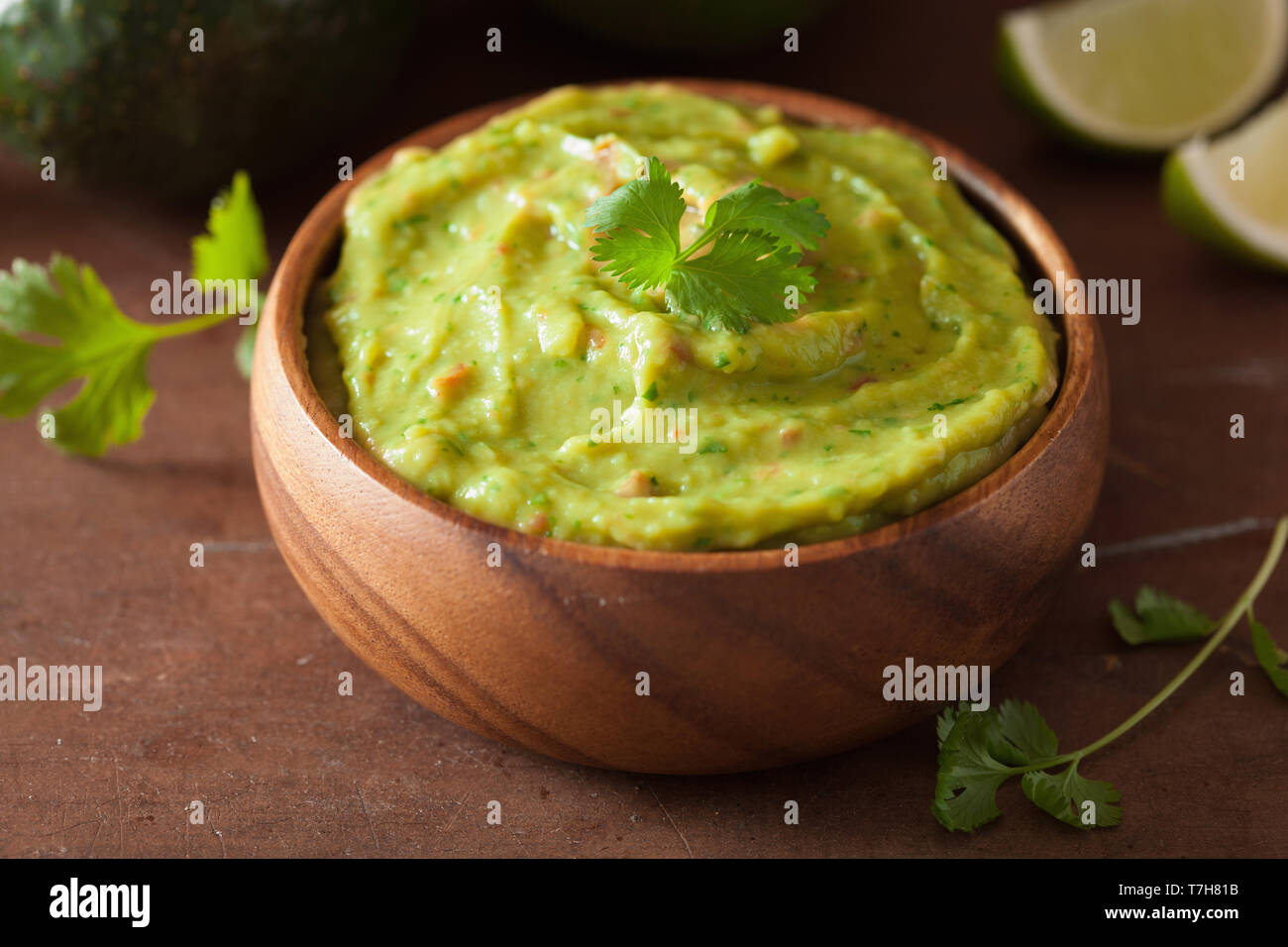 mexican guacamole dip and ingredients Stock Photo Alamy