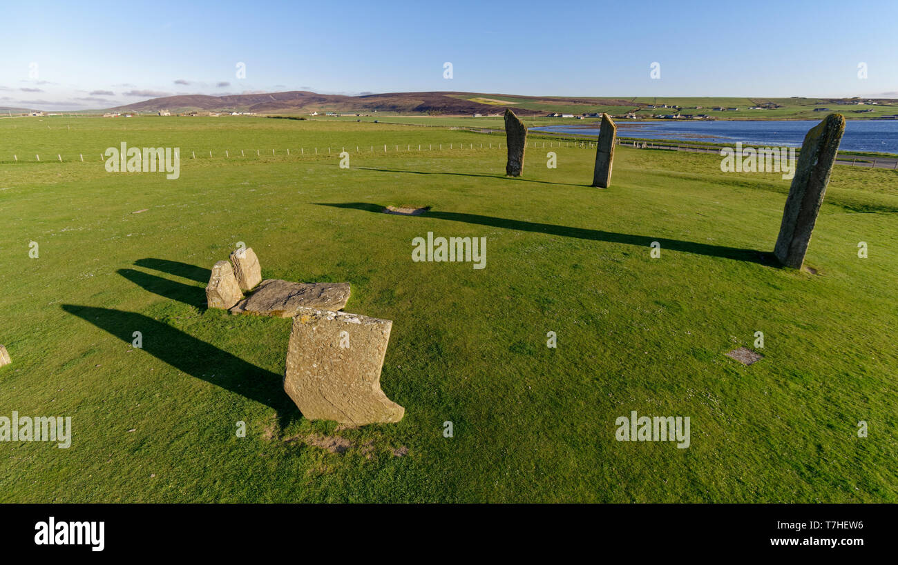 The Standing Stones of Stenness is a neolithic set of upright stones situated close to the Bridge of Brodgar in Stenness on the island of Orkney Stock Photo