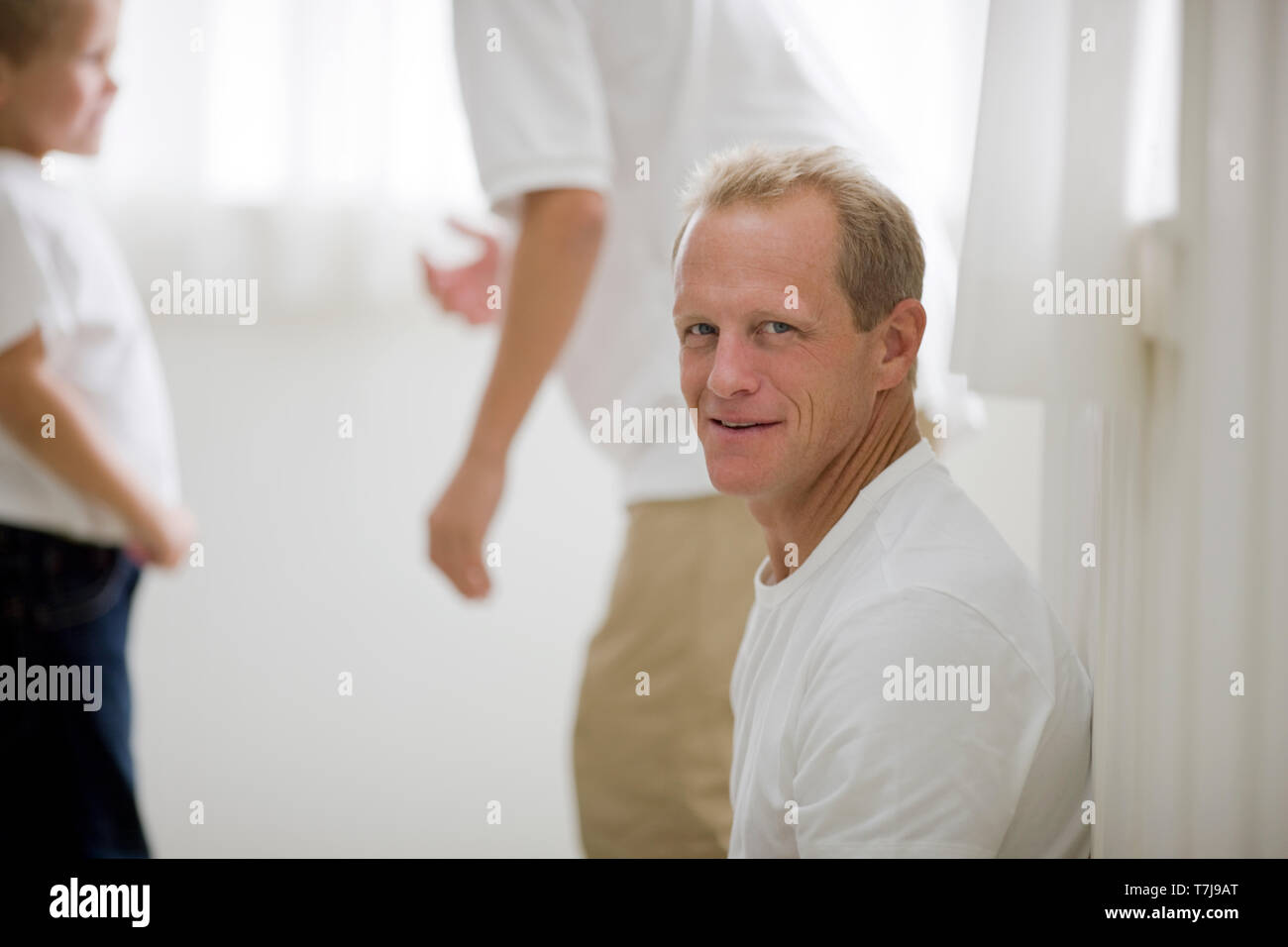 Man smiling at the camera Stock Photo - Alamy