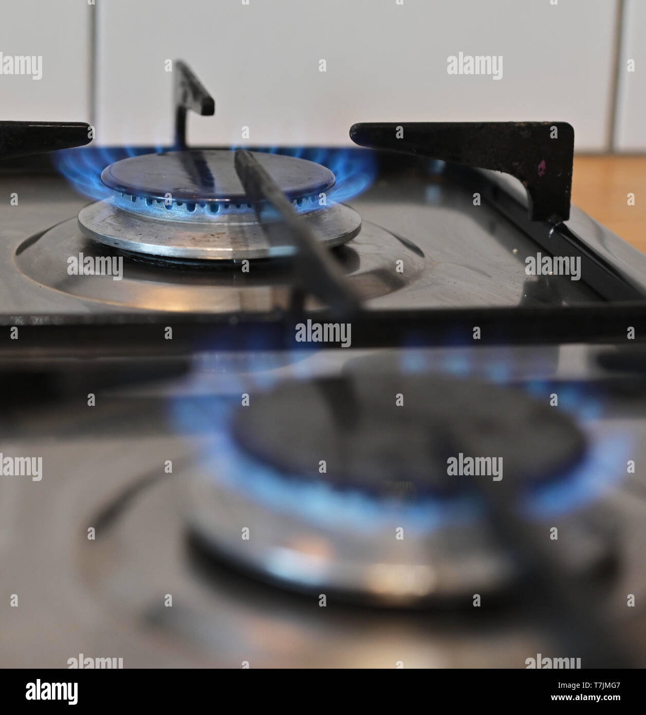 Flame gas cooker hires stock photography and images Alamy