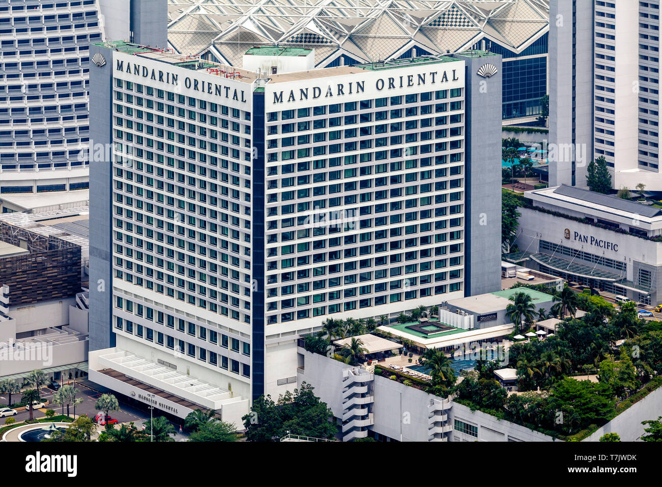 An Aerial View Of The Mandarin Oriental Hotel, Singapore, South East Asia Stock Photo