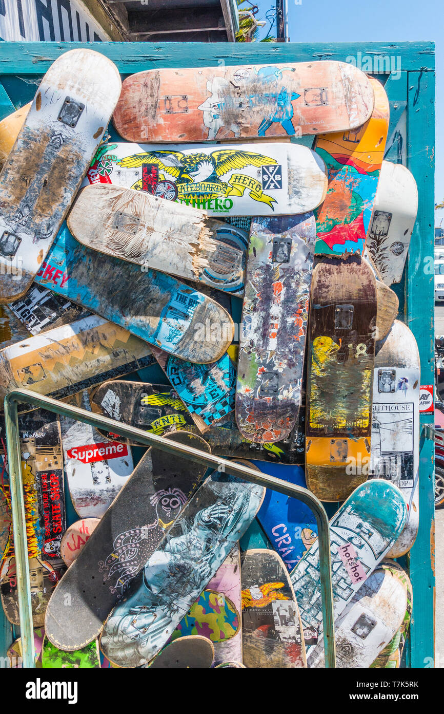 Skateboard decks hi-res stock photography and images - Alamy