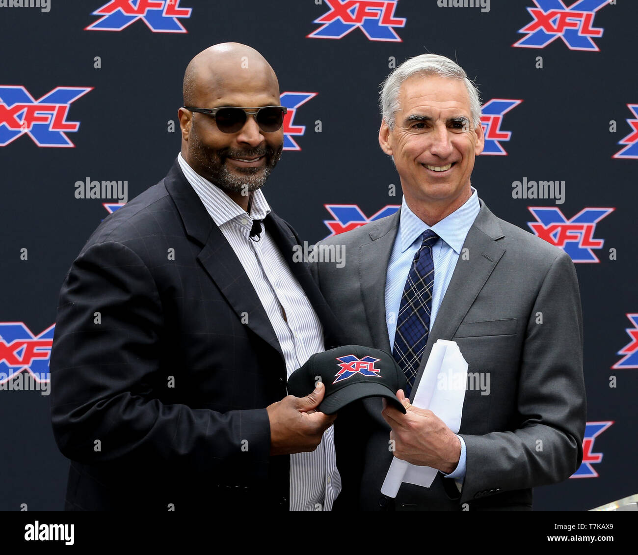 Winston Moss and Oliver Luck during press conference for XFL names Winston Moss Los Angeles Head Coach on May 7, 2019 (Photo by Jevone Moore) Stock Photo