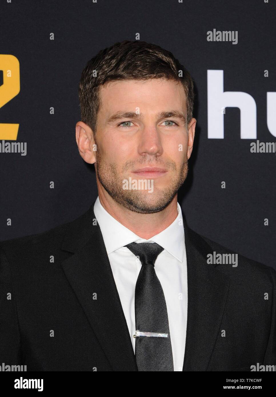 Los Angeles, CA, USA. 7th May, 2019. Austin Stowell at arrivals for HULU'S CATCH-22 Series Premiere, TCL Chinese Theatre (formerly Grauman's), Los Angeles, CA May 7, 2019. Credit: Elizabeth Goodenough/Everett Collection/Alamy Live News Stock Photo