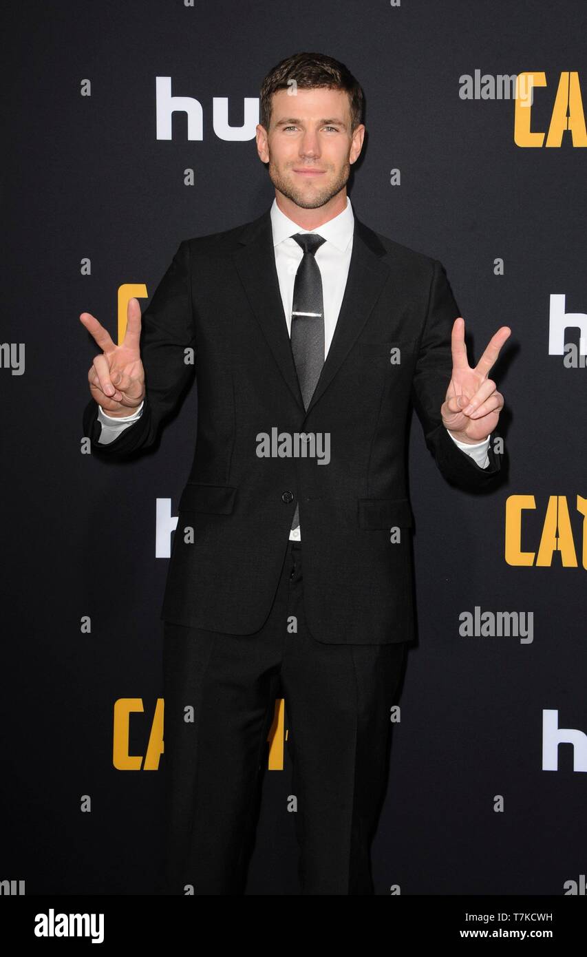 Los Angeles, CA, USA. 7th May, 2019. Austin Stowell at arrivals for HULU'S CATCH-22 Series Premiere, TCL Chinese Theatre (formerly Grauman's), Los Angeles, CA May 7, 2019. Credit: Elizabeth Goodenough/Everett Collection/Alamy Live News Stock Photo