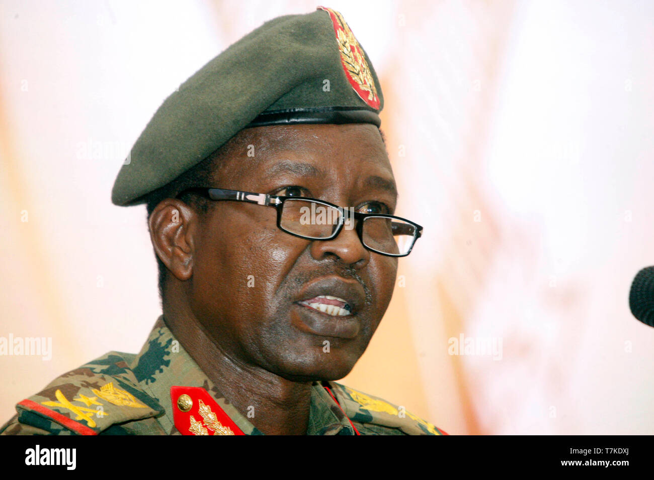 Khartoum, Sudan. 7th May, 2019. Shams-Eddin Kabashi, Sudan's Transitional Military Council (TMC) spokesman, speaks at a press conference in Khartoum, Sudan, May 7, 2019. Sudan's TMC on Tuesday announced that it has agreed with major opposition forces on the general structure of rule during the transitional period. Credit: Mohamed Khidir/Xinhua/Alamy Live News Stock Photo