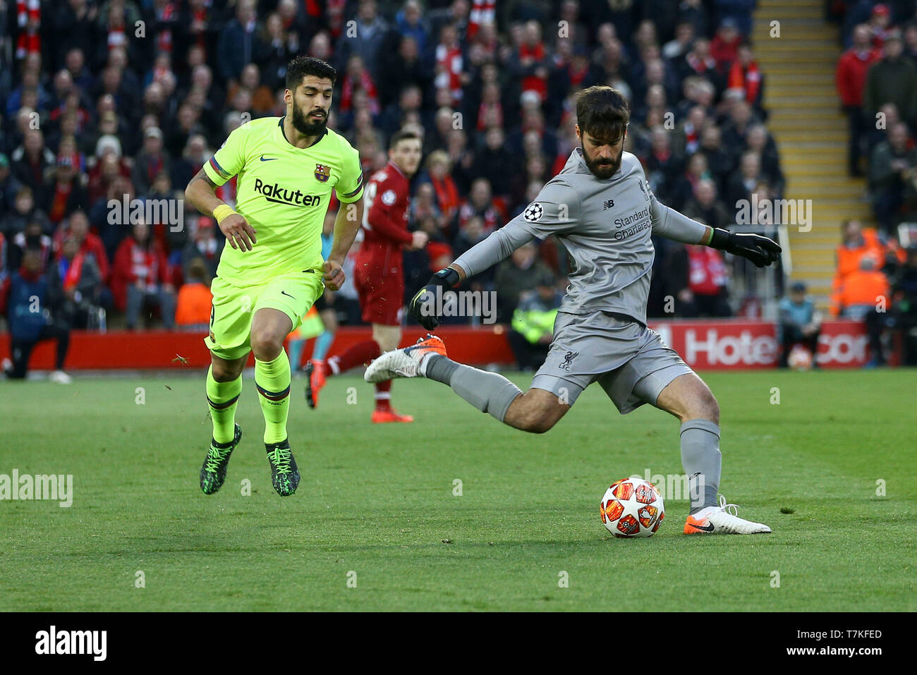 Spotted: Liverpool Goalkeeper Alisson Becker to Leave Nike - Footy Headlines