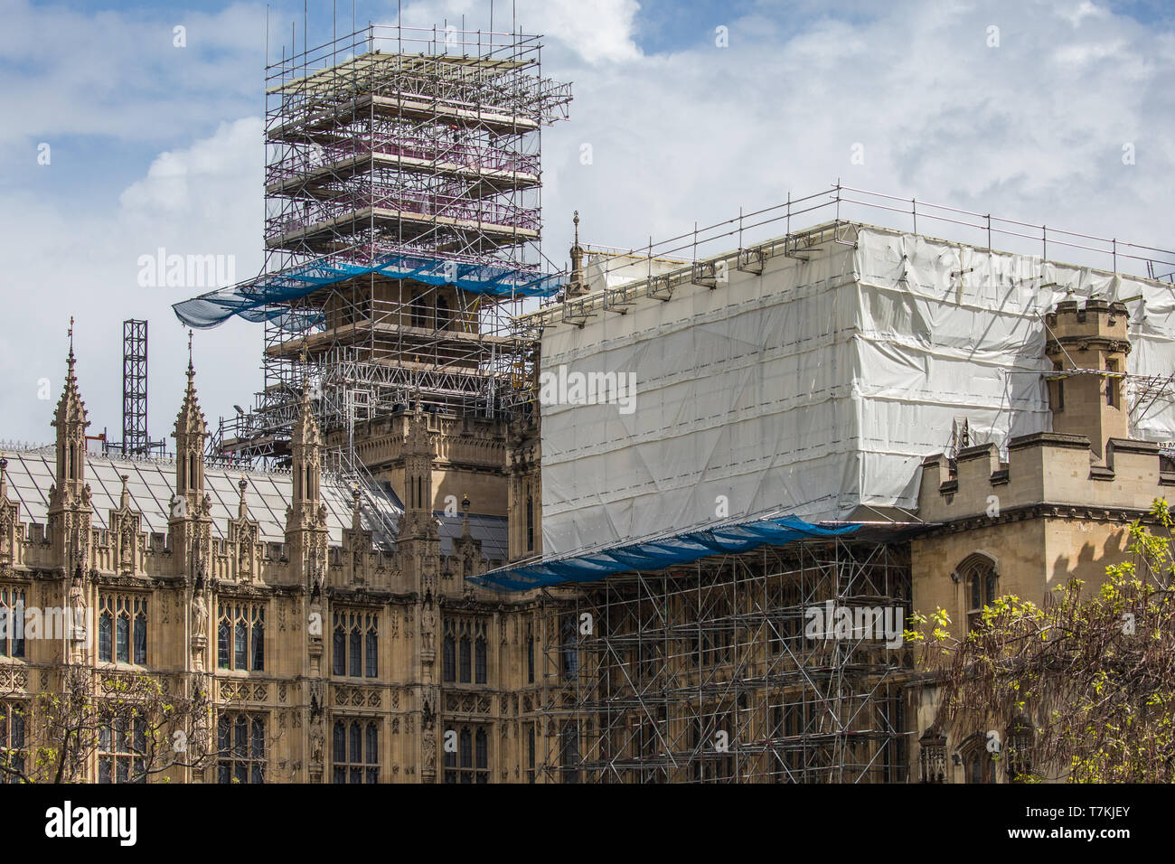 Parliamentary scaffolding hires stock photography and images Alamy