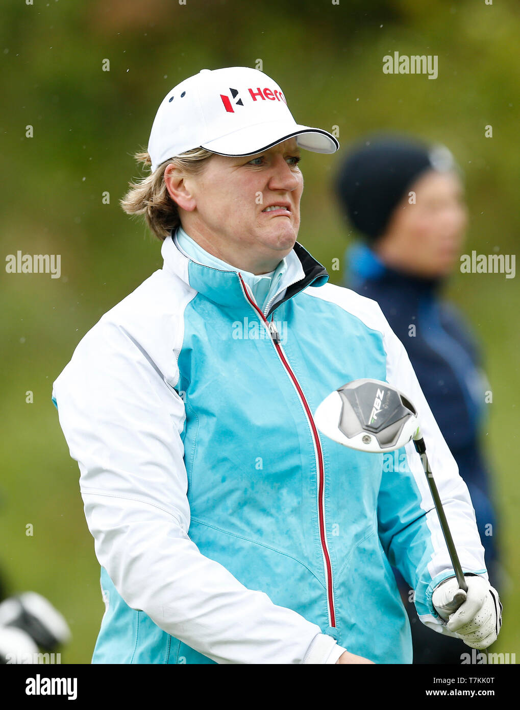 Hillside Golf Club, Southport, UK. 8th May, 2019. Betfred British Masters, hosted by Tommy Fleetwood, Pro Am day; Sports broadcaster, journalist and author, Clare Balding reacts to her missed putt Credit: Action Plus Sports/Alamy Live News Stock Photo