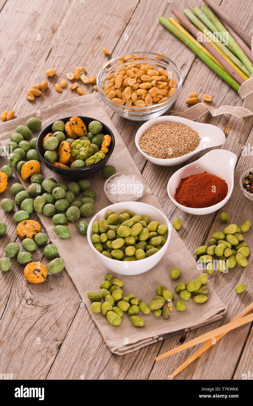 Wasabi coated peanuts Stock Photo Alamy
