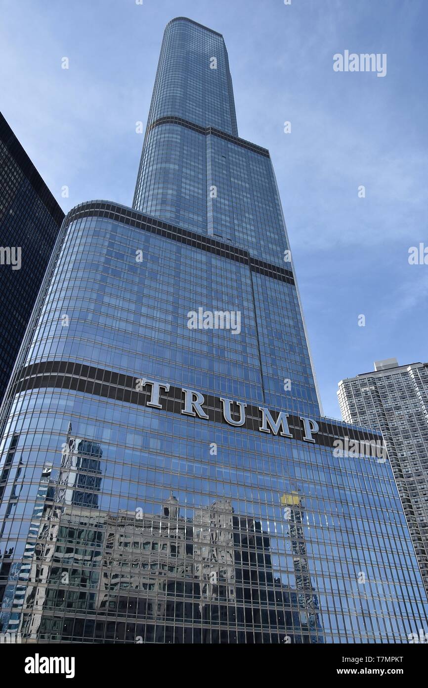Donald trump side view hi-res stock photography and images - Alamy
