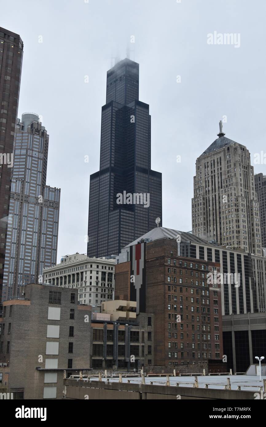 Chicago's iconic Willis Tower, Illinois, USA Stock Photo Alamy