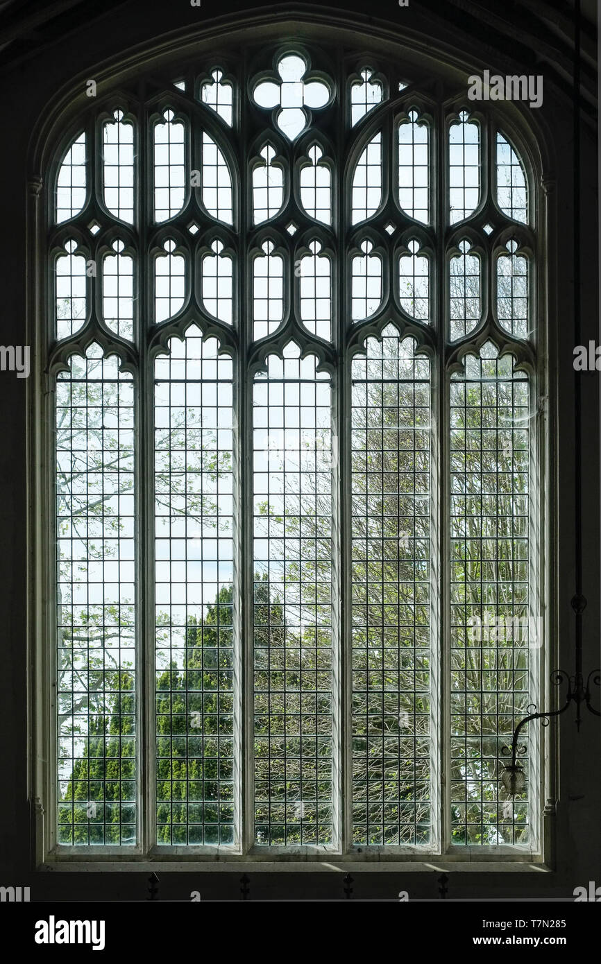 East window of St Mary and St Peter in Kelsale, Suffolk Stock Photo