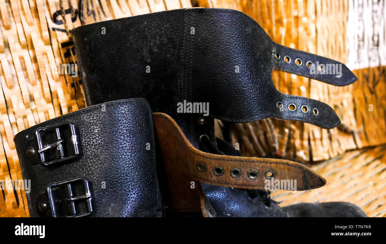 Chaussures en cuir hi-res stock photography and images - Alamy