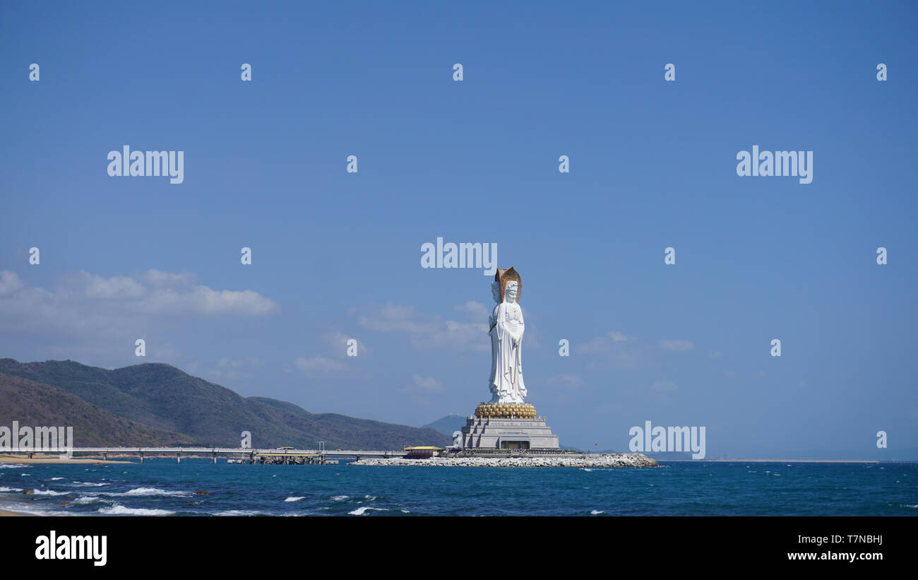 Guanyin of Nanshan, the white statue of the bodhisattva Guanyi near the Nanshan Temple of Sanya, China Stock Photo