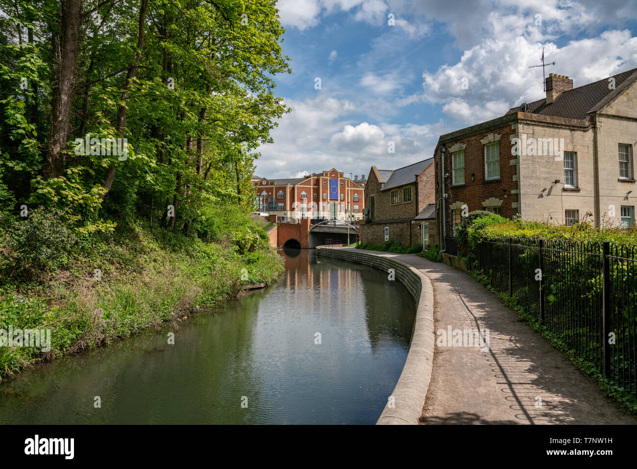 A restored section of the Stroudwater Canal leading to the Stroud Brewery Bridge , Wallbridge, Stroud, United Kingdom Stock Photo
