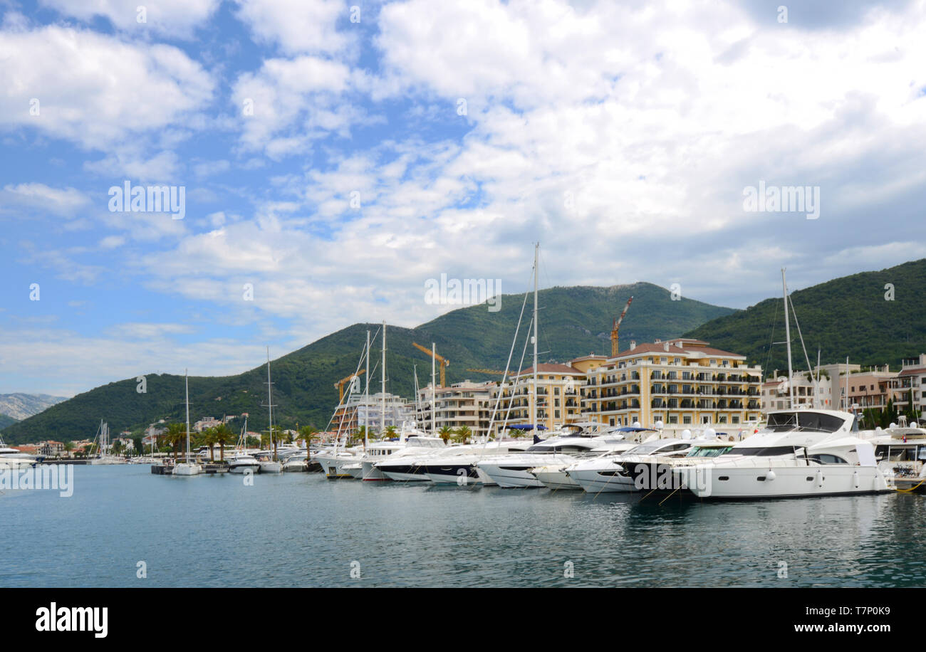 The Luxury yacht marina with the modern apartment complex of Porto ... - Luxury Apartment Complex With Private Boat Dock