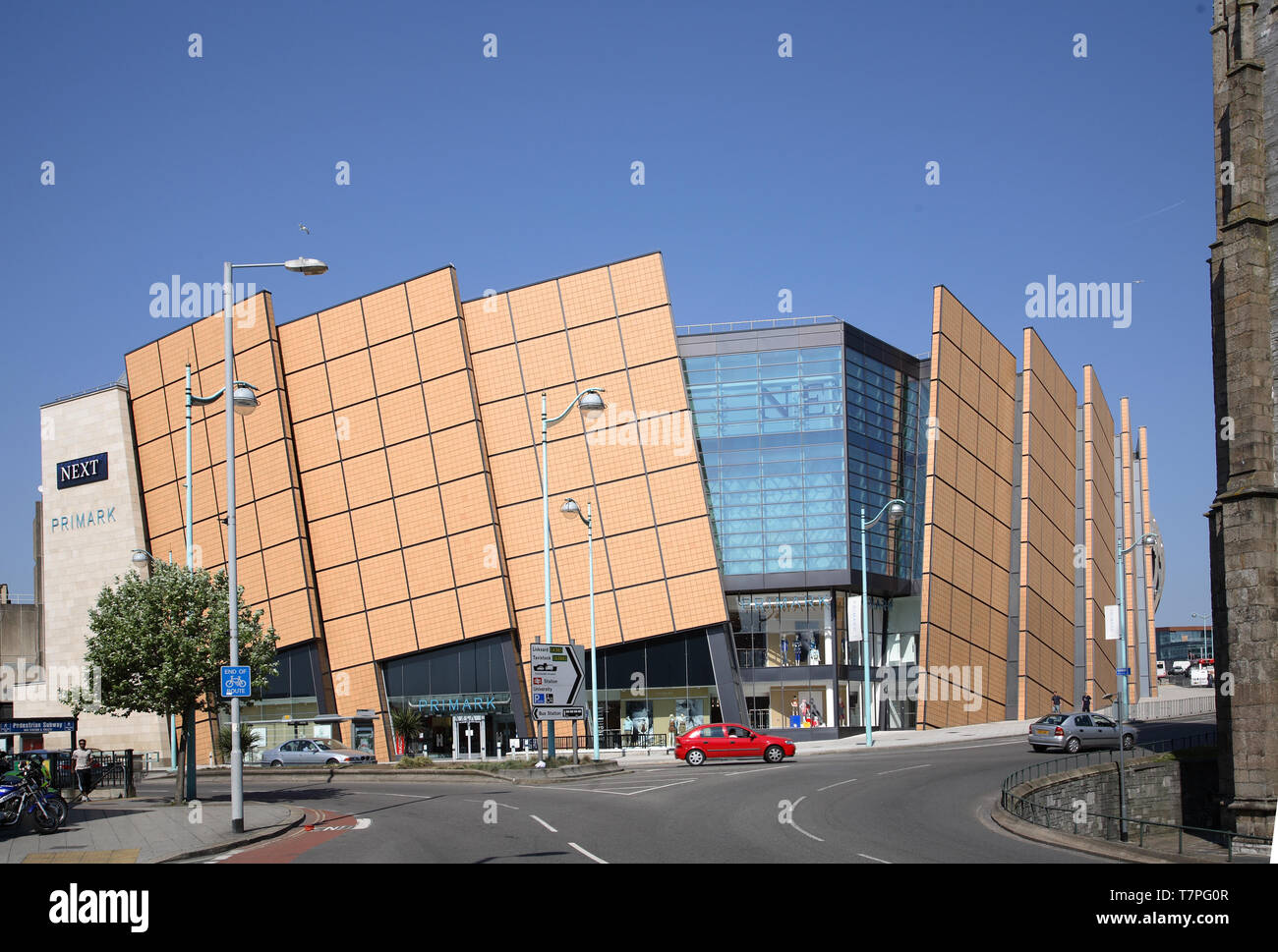 Exterior view of the Drake Circus shopping centre, Plymouth. Opened in 2006, designed by Chapman Taylor architects. Stock Photo