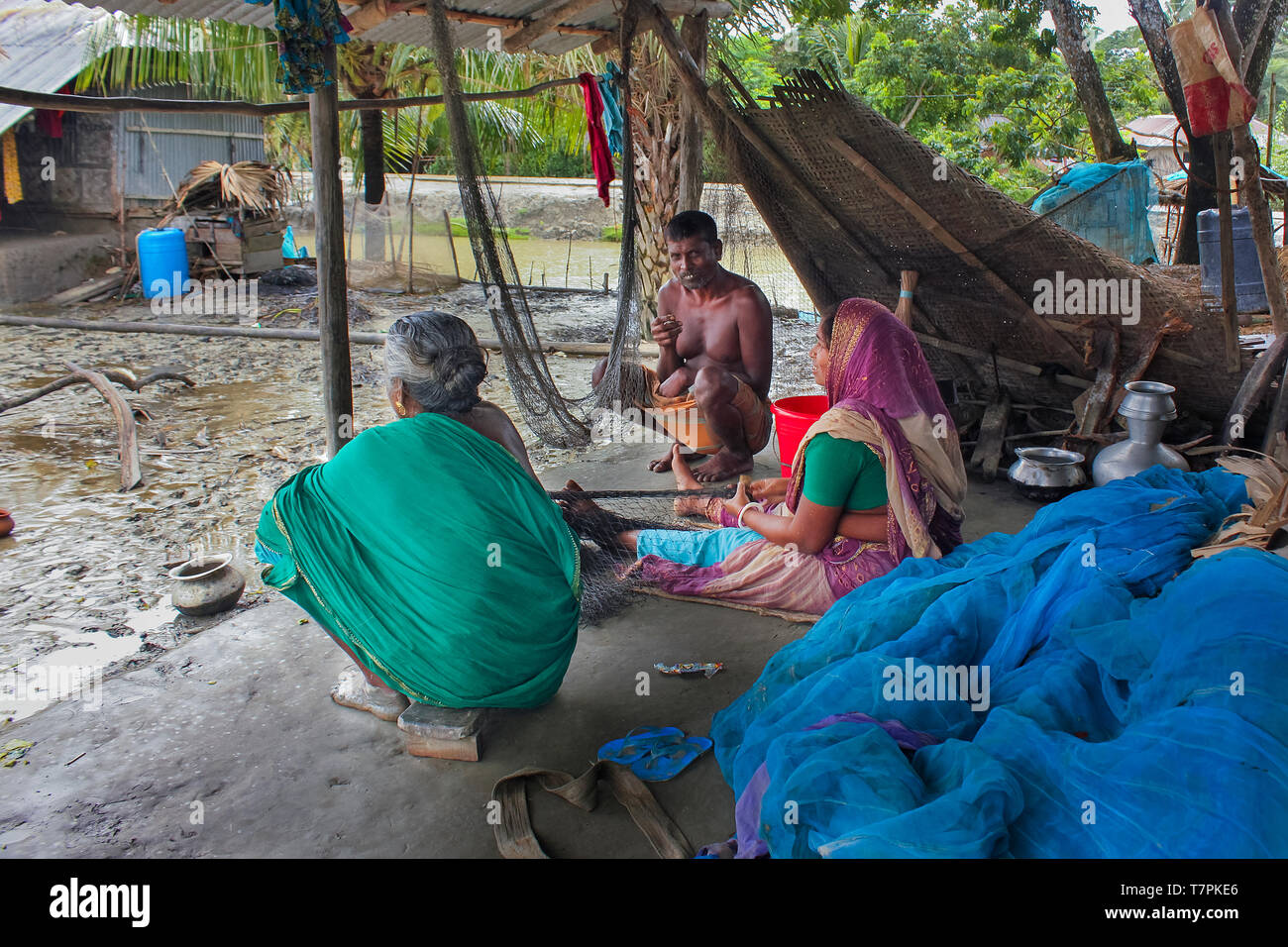Make fishing net at Khulna,Bangladesh Stock Photo Alamy