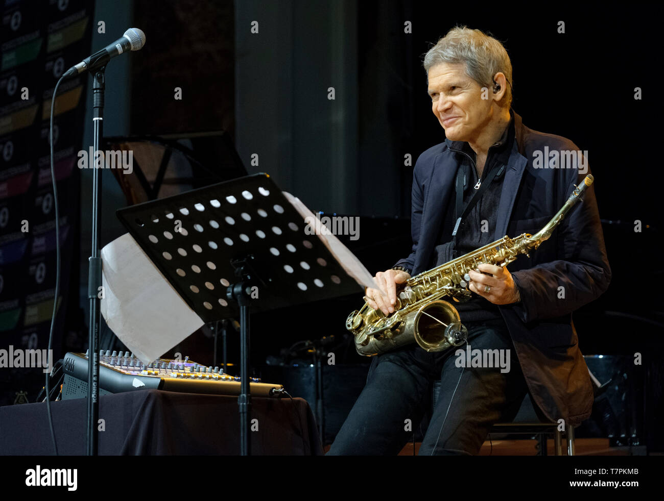 David sanborn saxophone hi-res stock photography and images