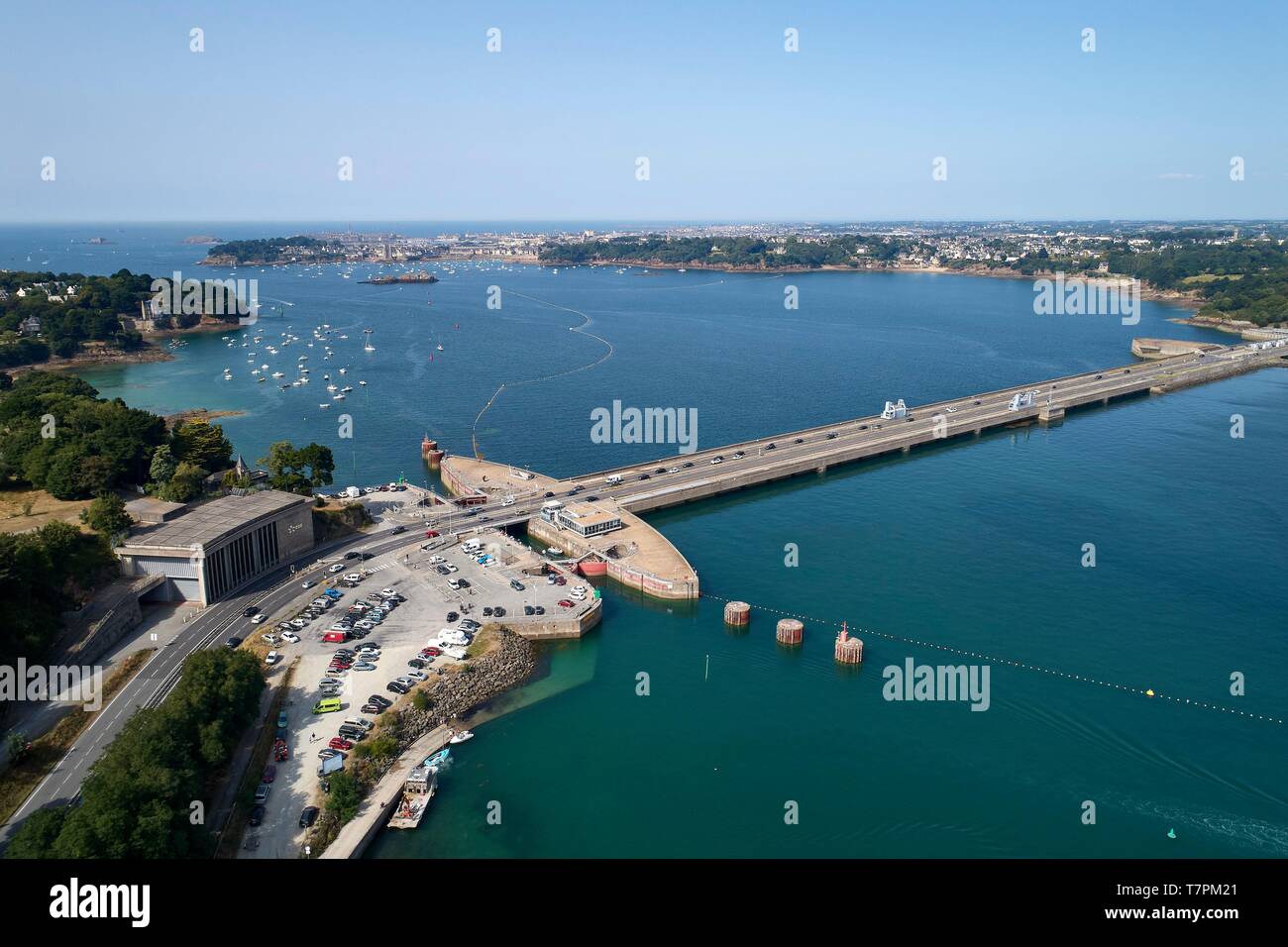 France, Ille et Vilaine, Cote d'Emeraude (Emerald Cost), Saint Malo, La Richardais, the dam barrage de la Rance, tidal power station (aerial view) Stock Photo