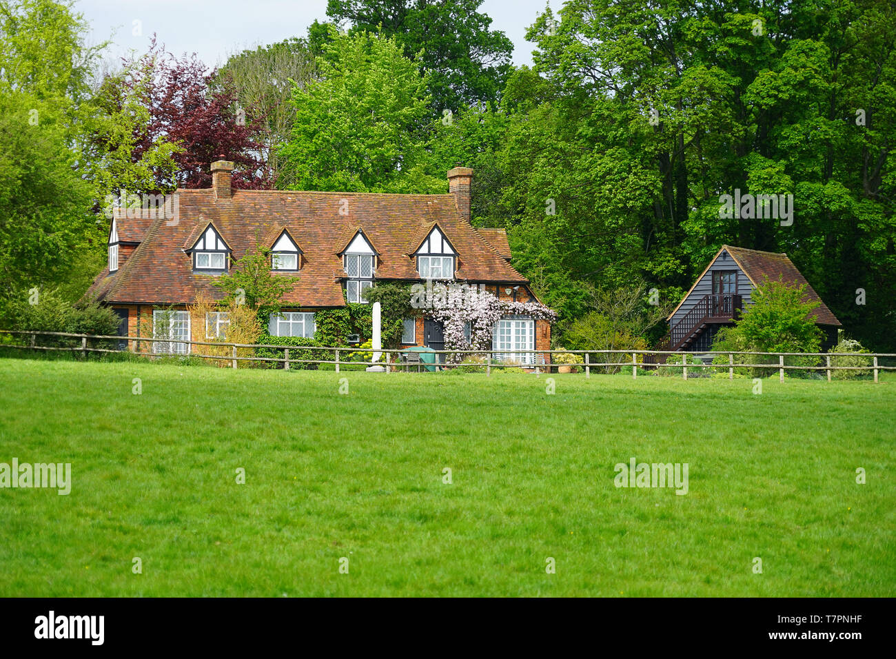 Cottage at Ayot St Lawrence, Hertfordshire Stock Photo - Alamy