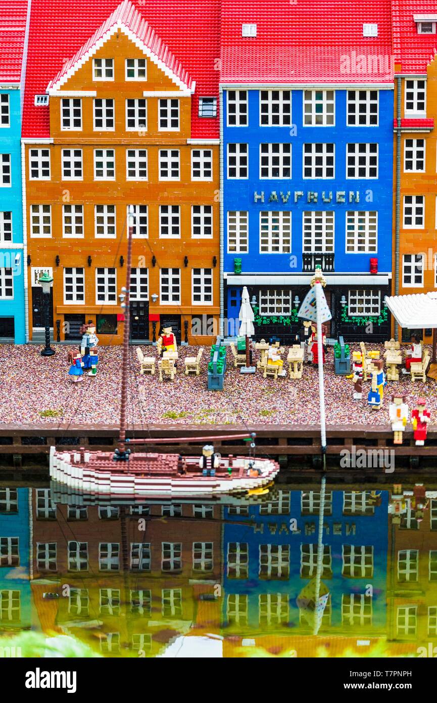 subtropisk synge komprimeret Denmark, Jutland, Billund, Legoland® Billund is the first Legoland Park  established in 1968, near the headquarters of the Lego® company (the term  Lego is derived from the Danish Leg godt meaning plays