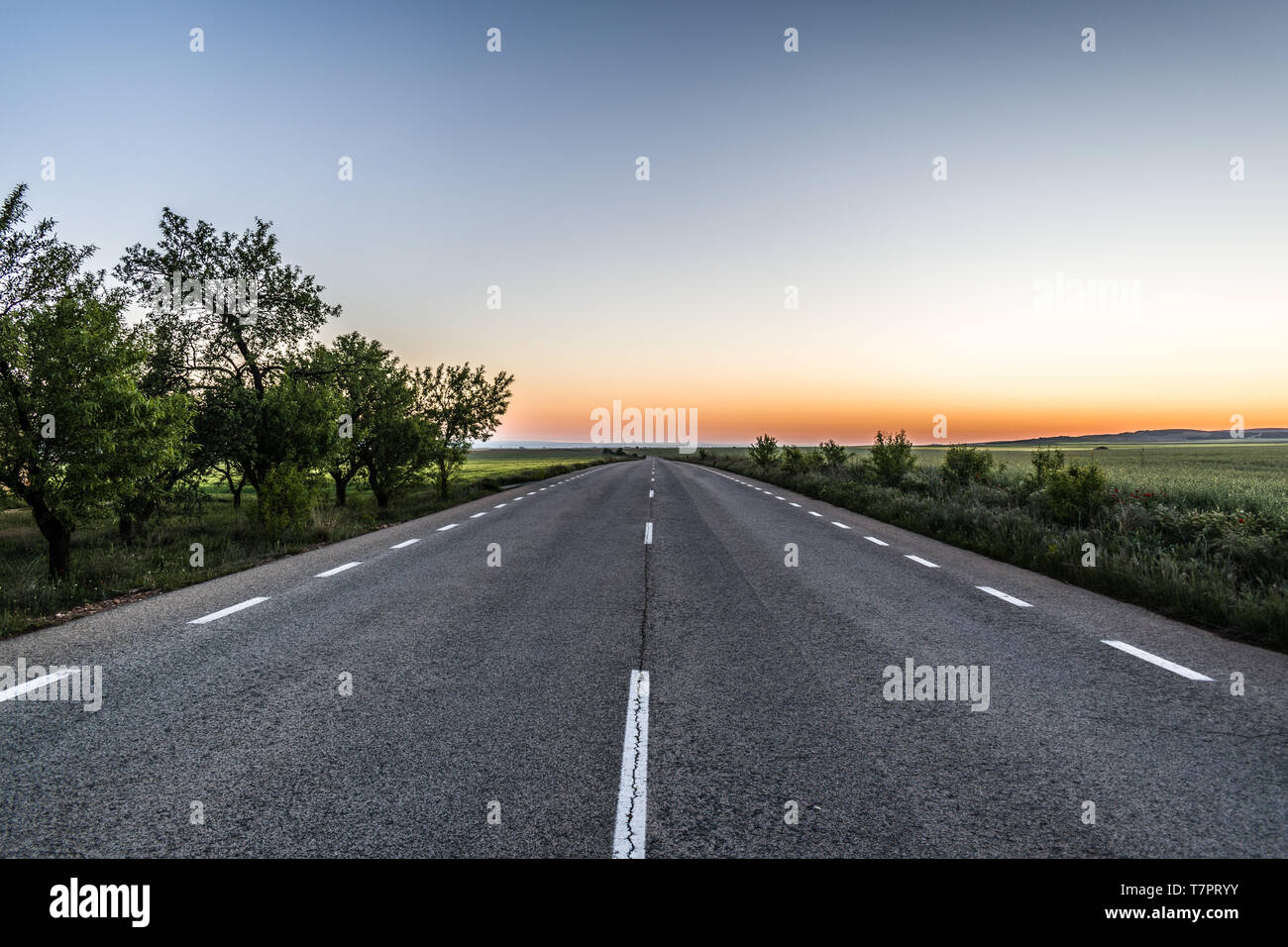 Urban road empty aerial hi-res stock photography and images - Alamy