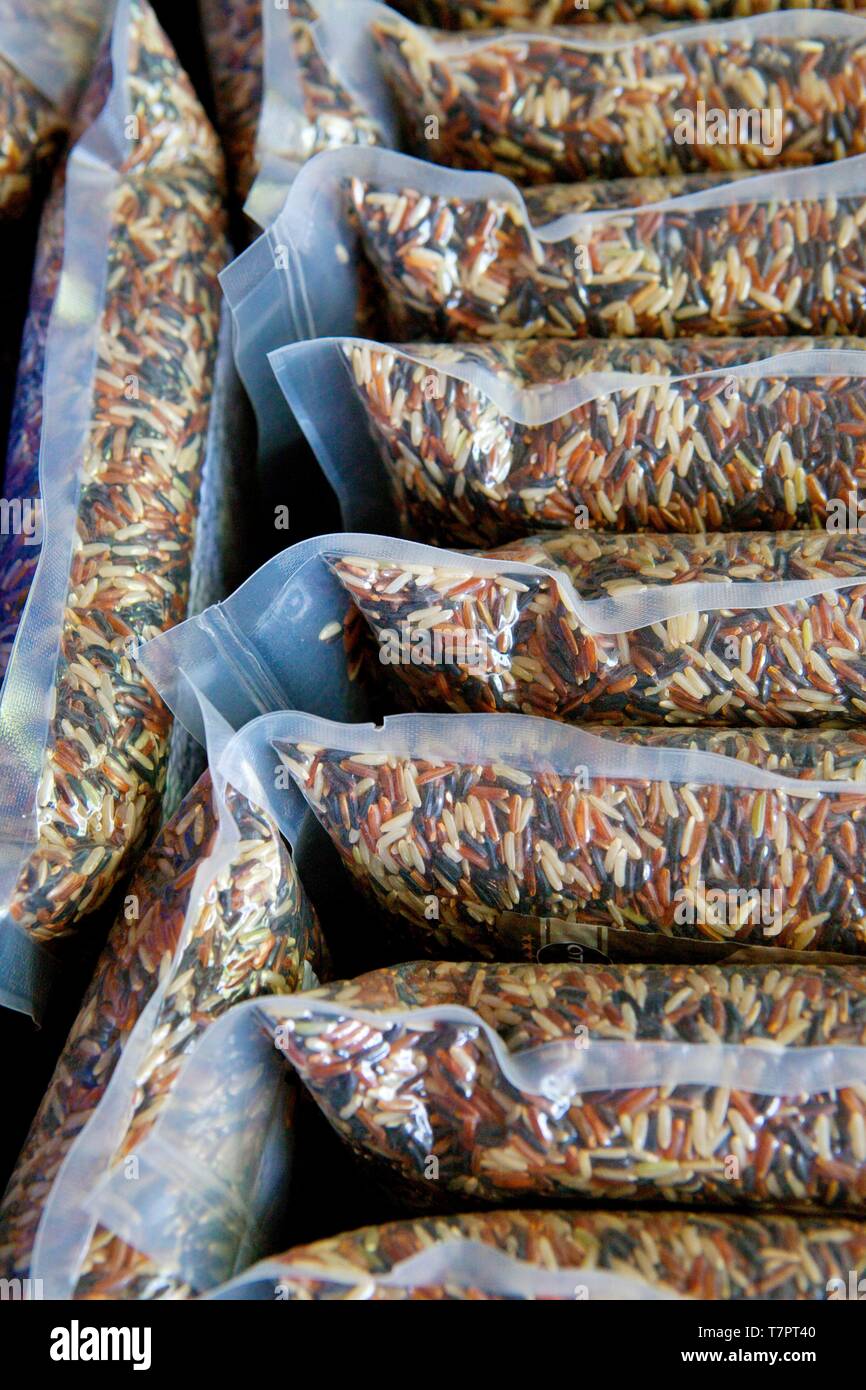 Thailand, Thai rice, rice grains are stored in vacuum bags Stock Photo