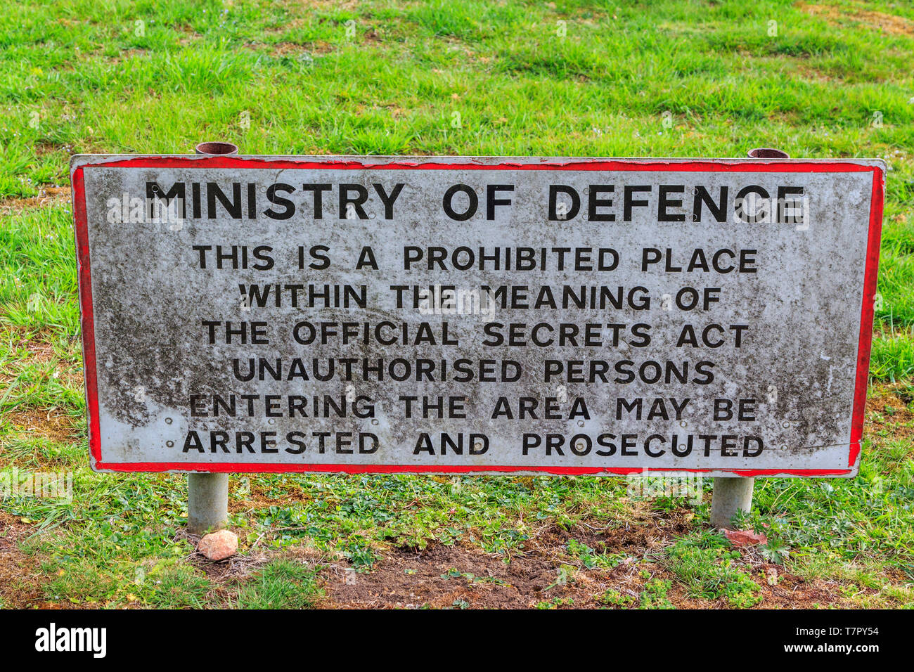 ministry of defence sign prohibited place, official secrets, raf alconbury, near huntingdon, cambridgeshire, england, uk, gb Stock Photo