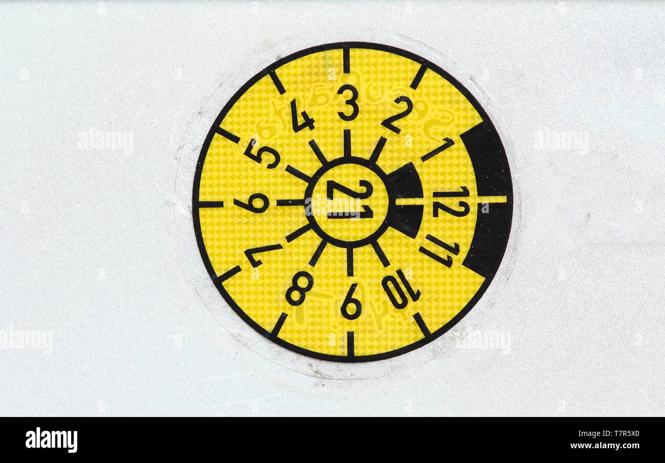 https://c8.alamy.com/comp/T7R5X0/yellow-tv-sticker-white-background-germany-T7R5X0.jpg