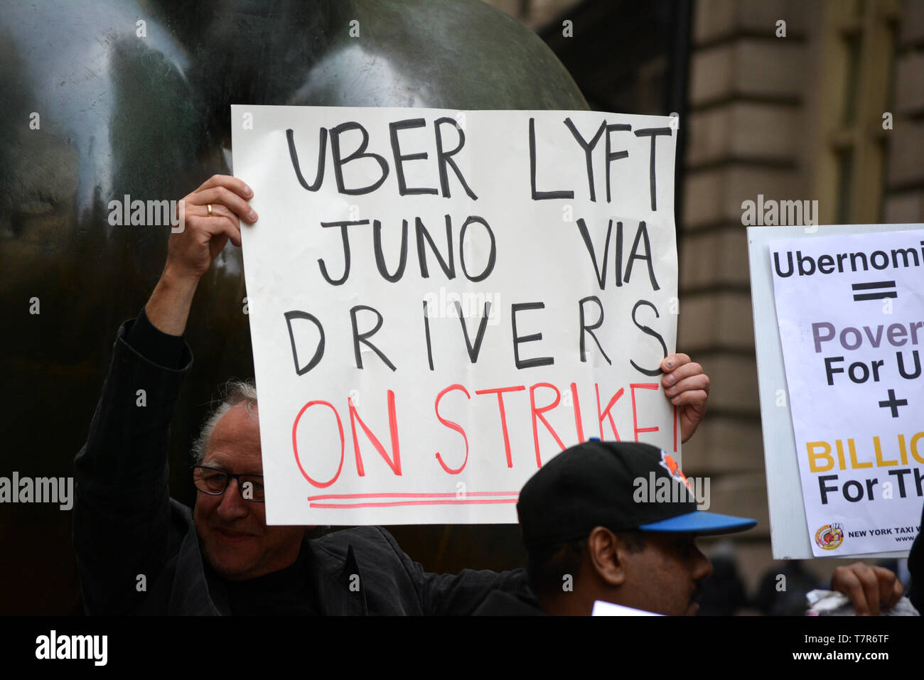 Ride sharing drivers rallying for better pay and working conditions in New York City. Stock Photo