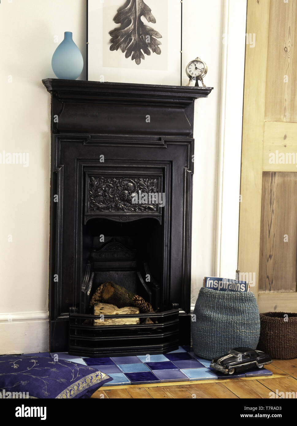 Newly renovated Victorian castiron fireplace Stock Photo Alamy