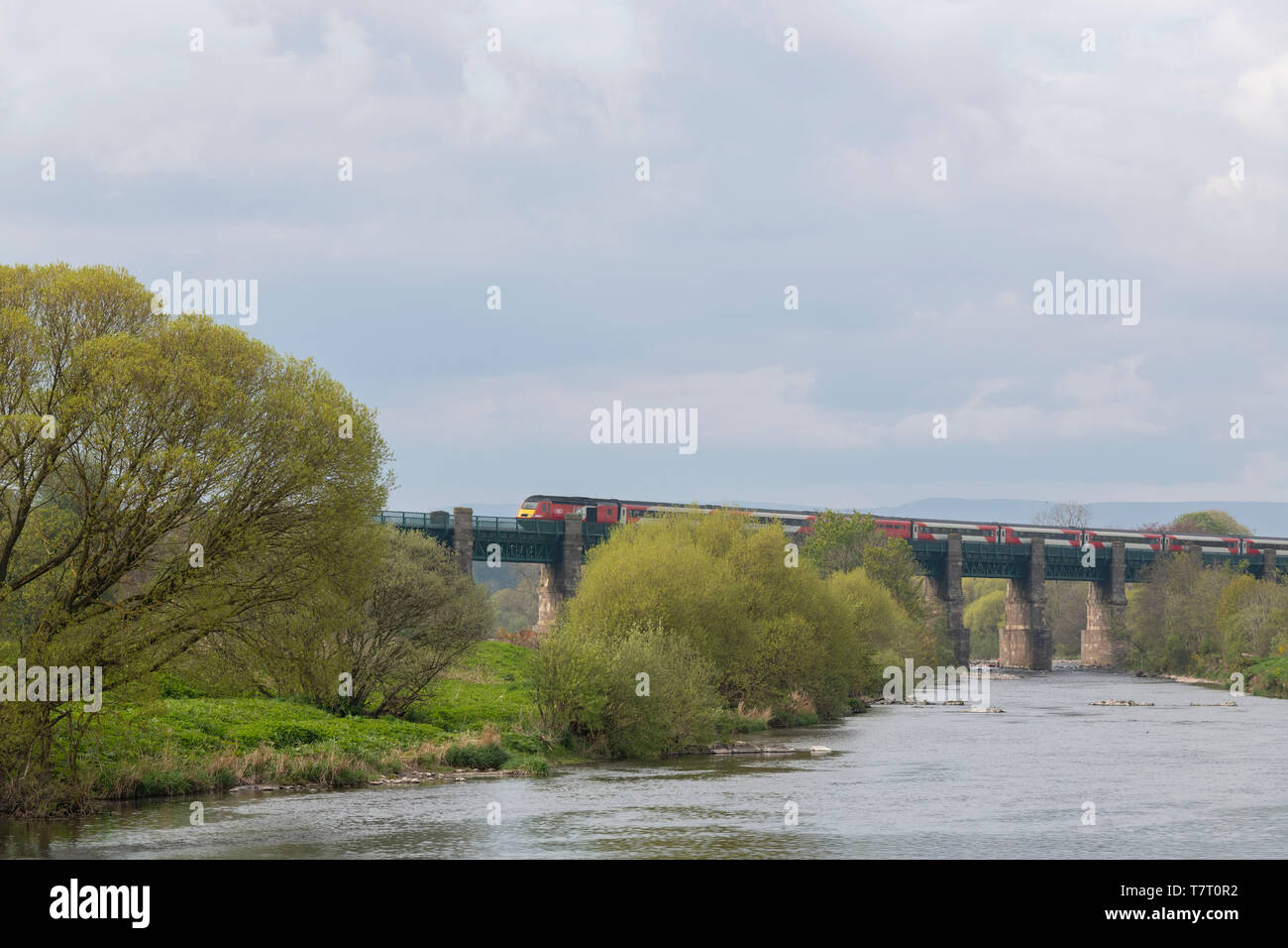 An LNER Branded HST Heading South on the Marykirk Viaduct Over the River North Esk Stock Photo