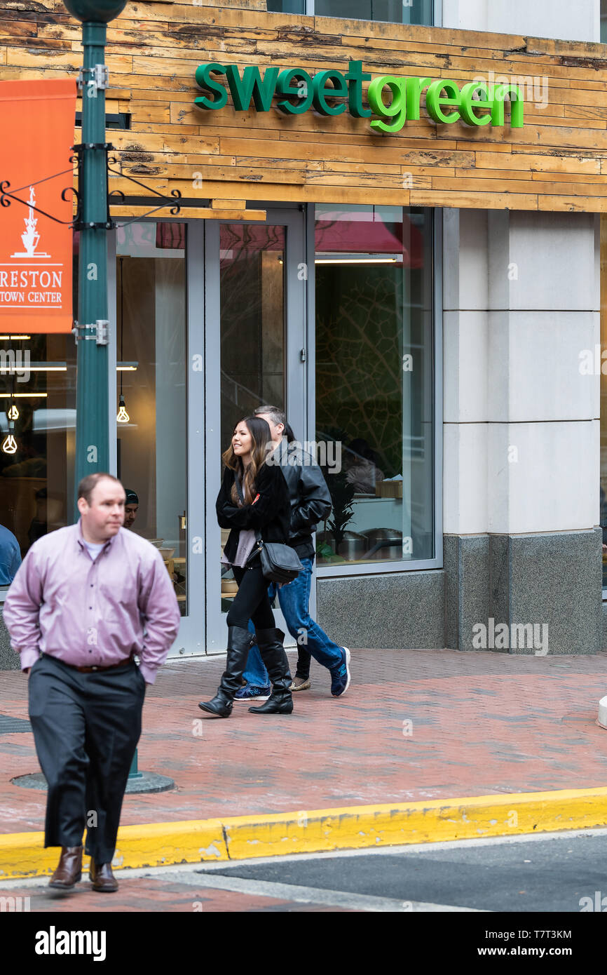 Downtown reston hi-res stock photography and images - Alamy
