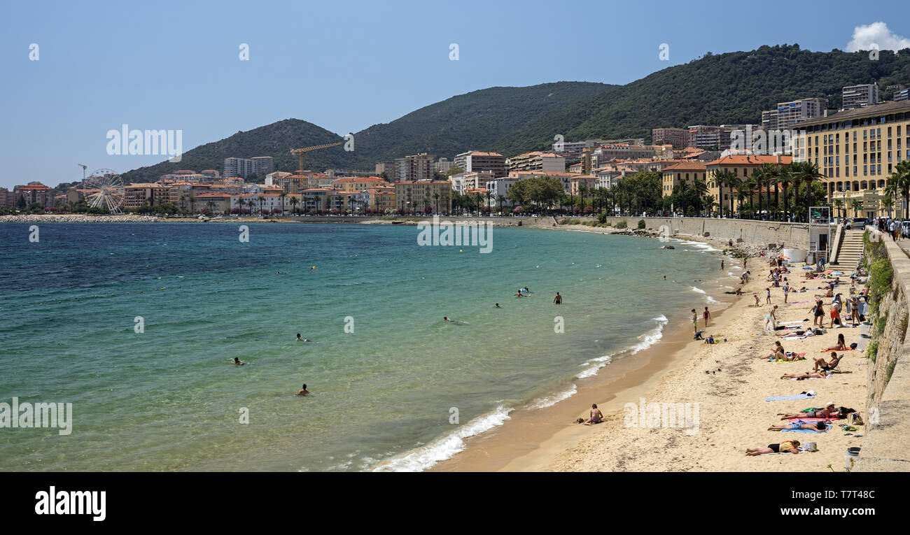 Rest sonnenbaden hires stock photography and images Alamy