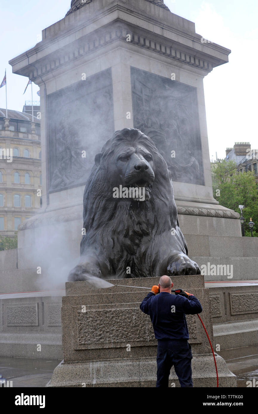 London, UK. 09th May, 2019. The world famous lions in Trafalgar Square get a pressure cleam. Credit: JOHNNY ARMSTEAD/Alamy Live News Stock Photo