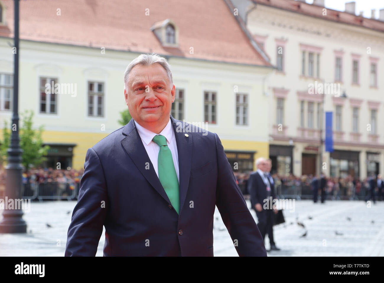 Sibiu, Romania. 9th May, 2019. Hungarian Prime Minister Viktor Orban arrives in the Grand Square in front of the Sibiu City Hall to attend the European Union (EU) informal summit in Sibiu, Romania, May 9, 2019. The leaders of the EU member states on Thursday agreed on defending 'one Europe' and upholding the rules-based international order in their '10 commitments' declaration, made at an informal summit in Sibiu. Credit: Chen Jin/Xinhua/Alamy Live News Stock Photo
