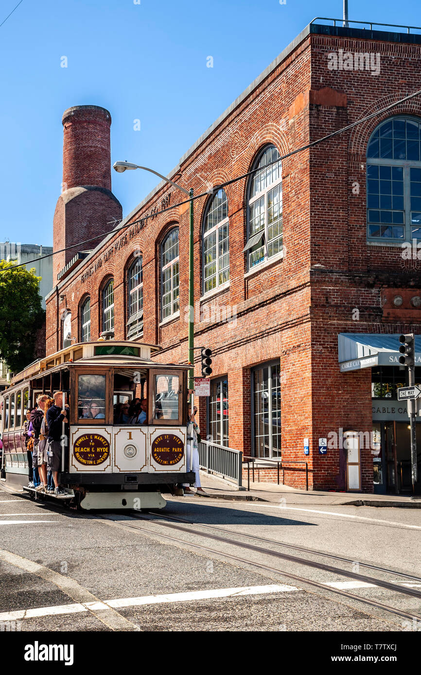 Cable car and San Francisco Cable Car Museum, San Francisco, California Stock Photo