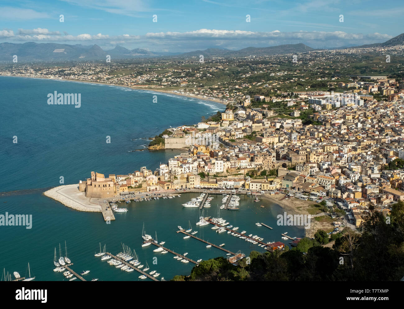 Castellammare del golfo fishing town on the west coast of Sicily Stock ...