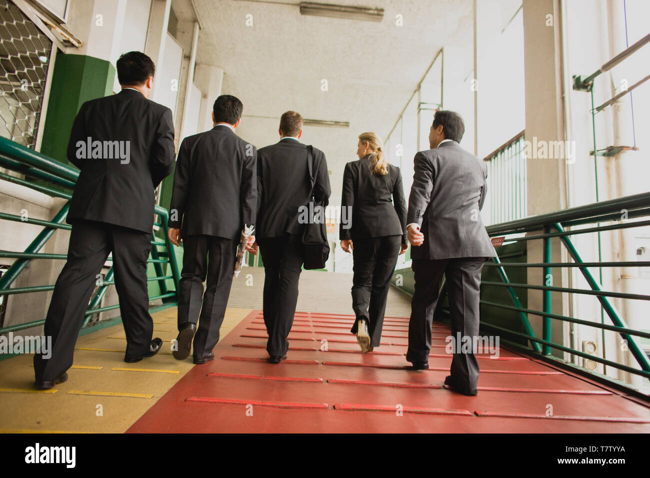 Businesspeople group suits hi-res stock photography and images - Alamy
