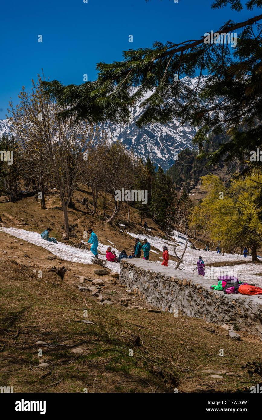 Manali, Himachal Pradesh, India - May 01, 2019 : Tourist enjoying in gulaba. Road to Rohtang pass in himalayas, india Stock Photo