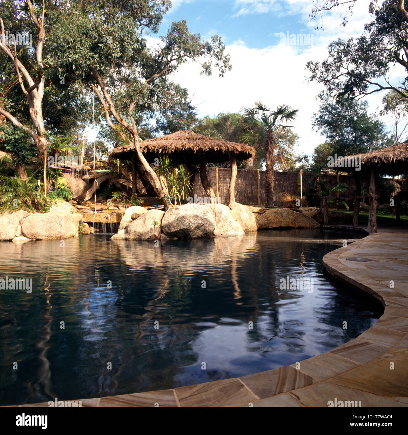 Curved swimming pool hires stock photography and images Alamy