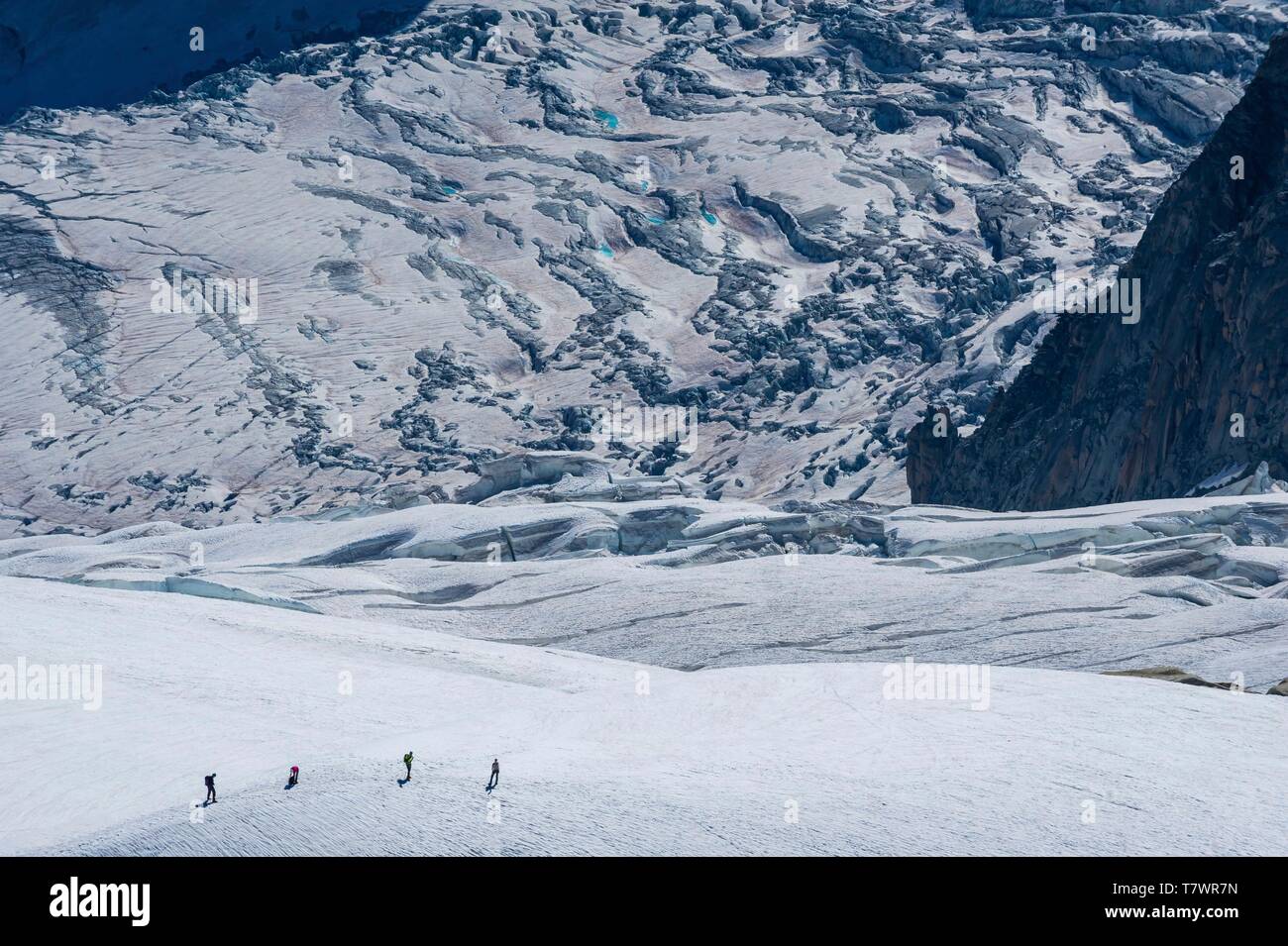 Glacier du geant vallee blanche hi-res stock photography and images - Alamy