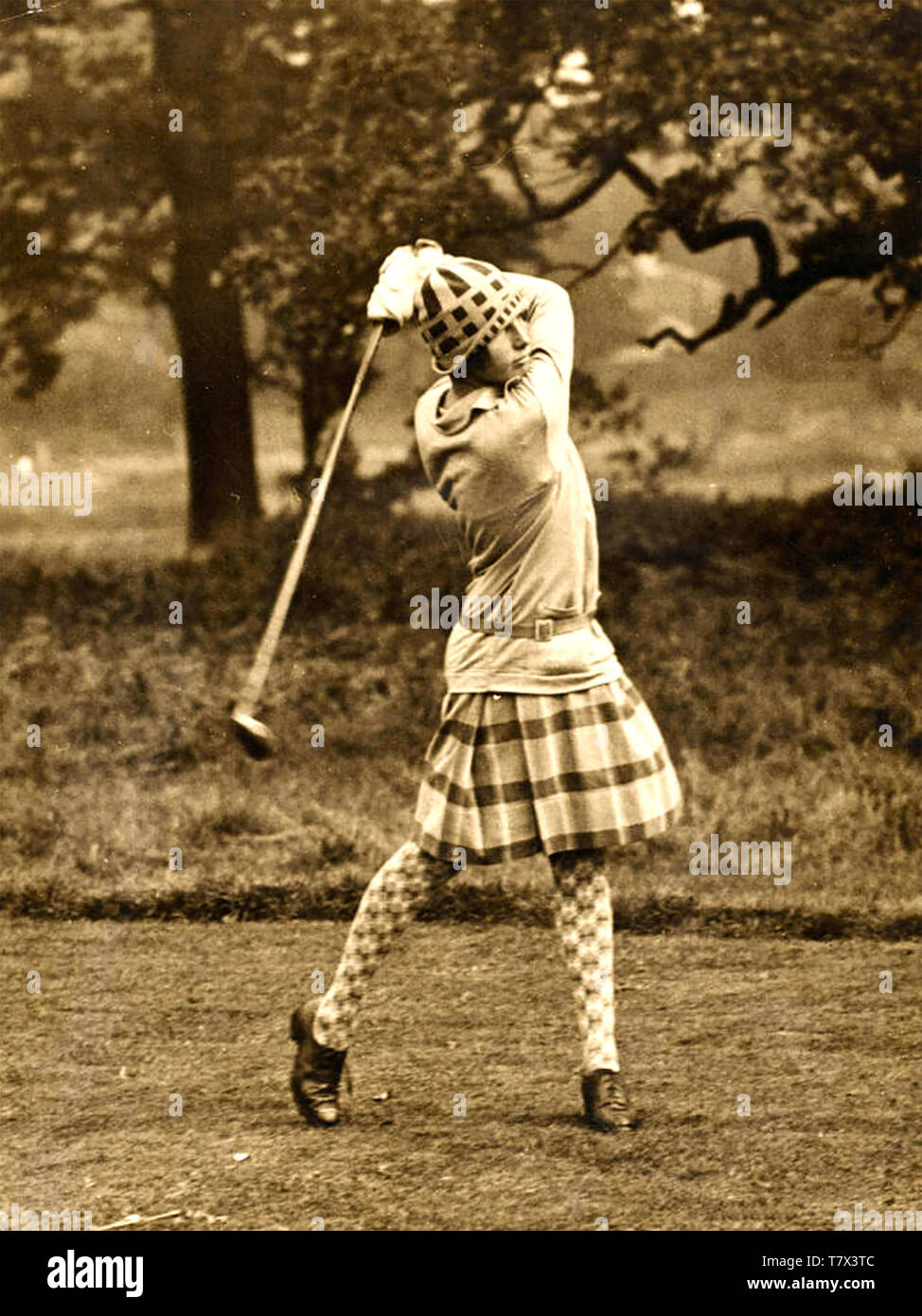 DIANA FISHWICK (1912-1998) English champion ladies golfer at Stoke Park course  near Stoke Poges in 1927 Stock Photo