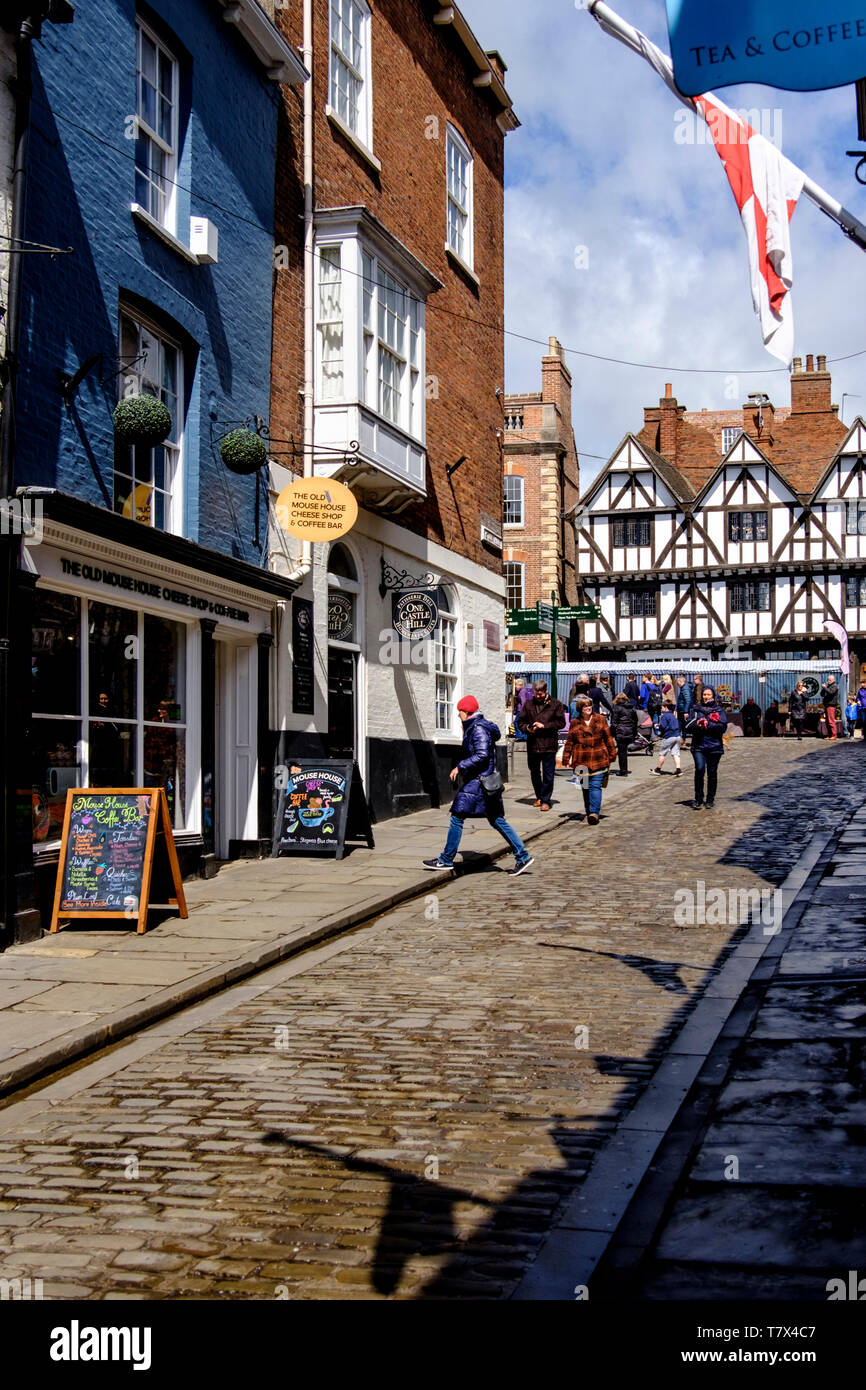 Around the Cathedral Quarter of Lincoln Lincolnshire Steep Hill The old Mouse house cafe Stock Photo