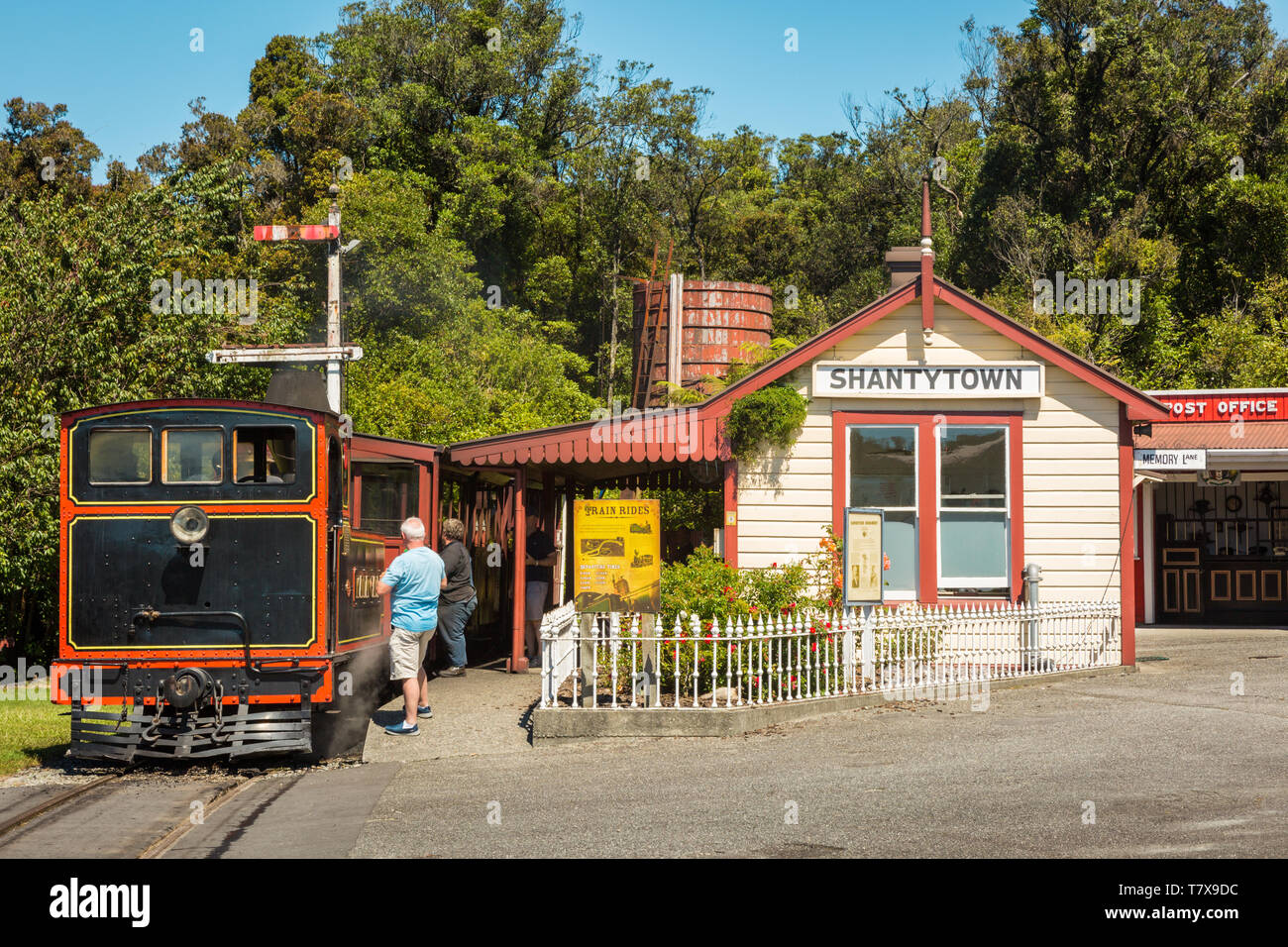 Steam train and railway station, Shanty Town, New Zealand Stock Photo